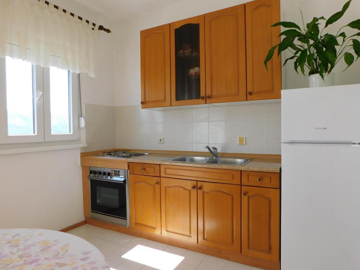 Apartmani Salus Pag Town Exterior foto