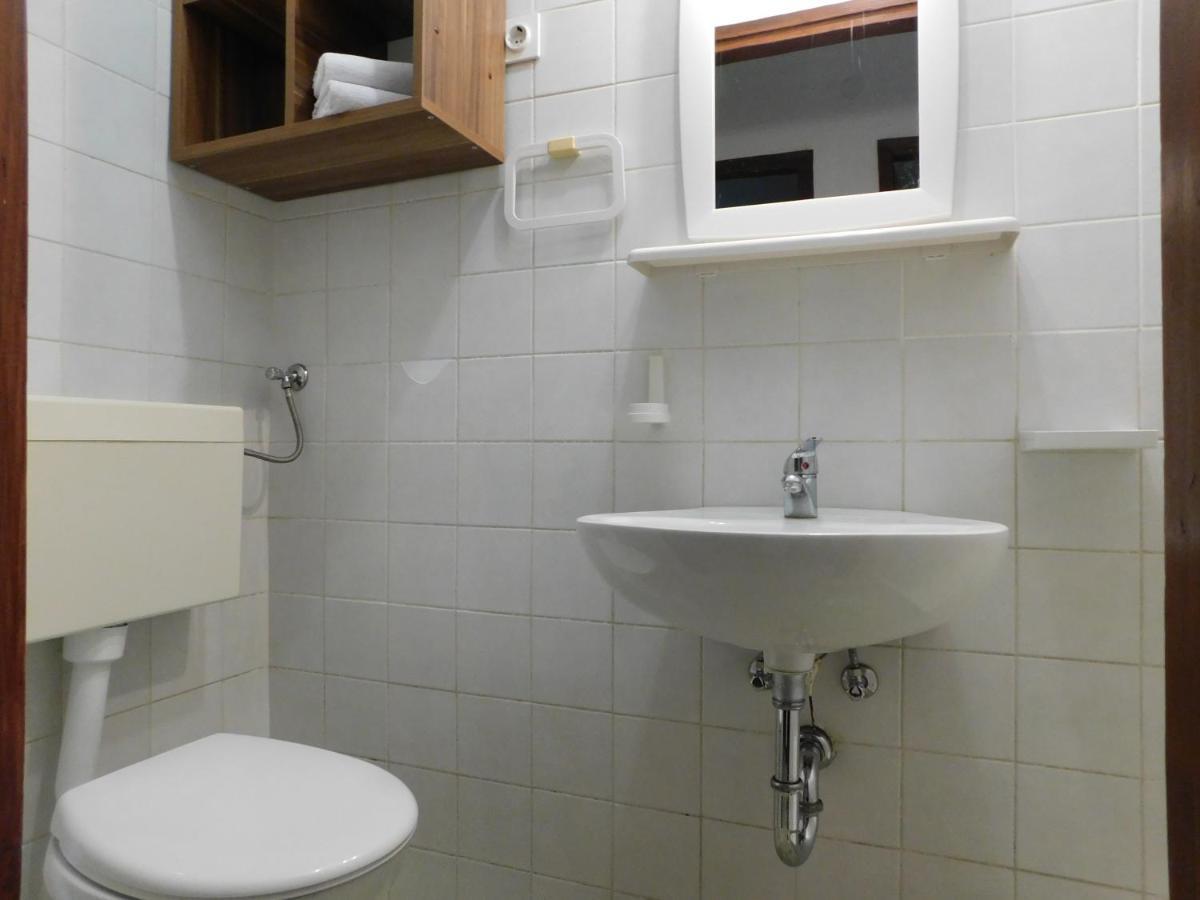Apartmani Salus Pag Town Exterior foto