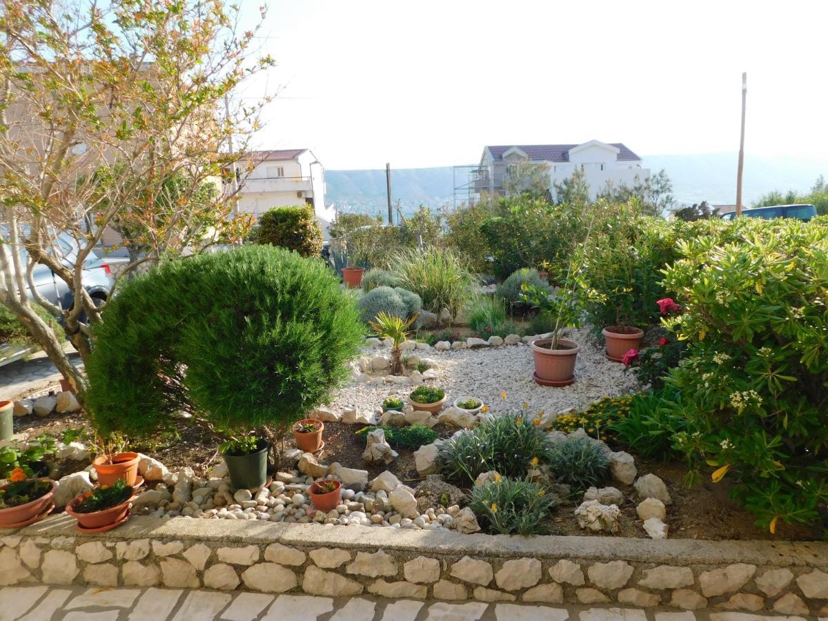 Apartmani Salus Pag Town Exterior foto