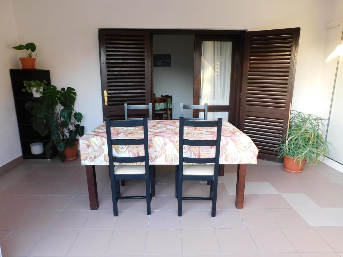 Apartmani Salus Pag Town Exterior foto